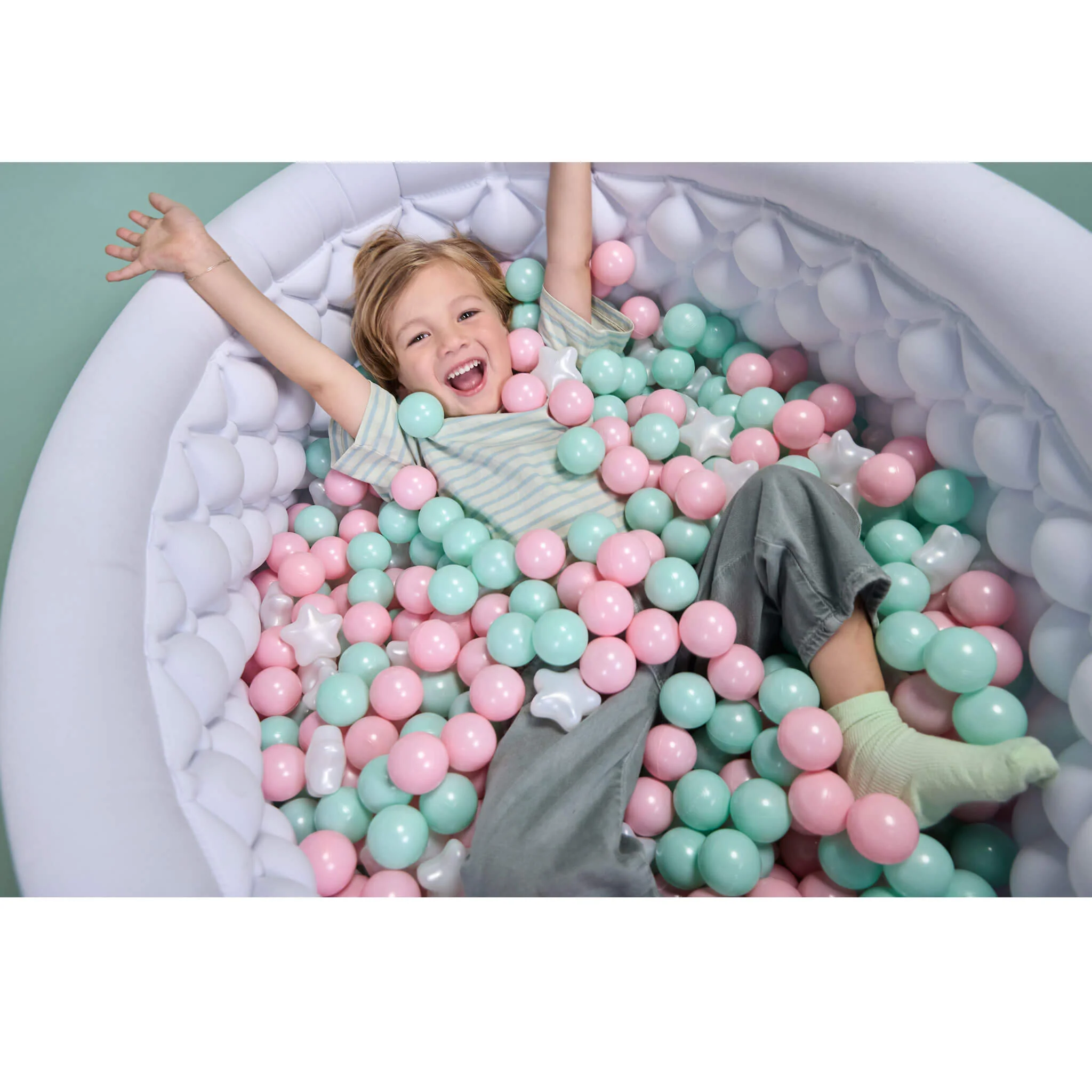 Little Tikes Inflatable Ball Pit w/ 250 Balls - Image 4